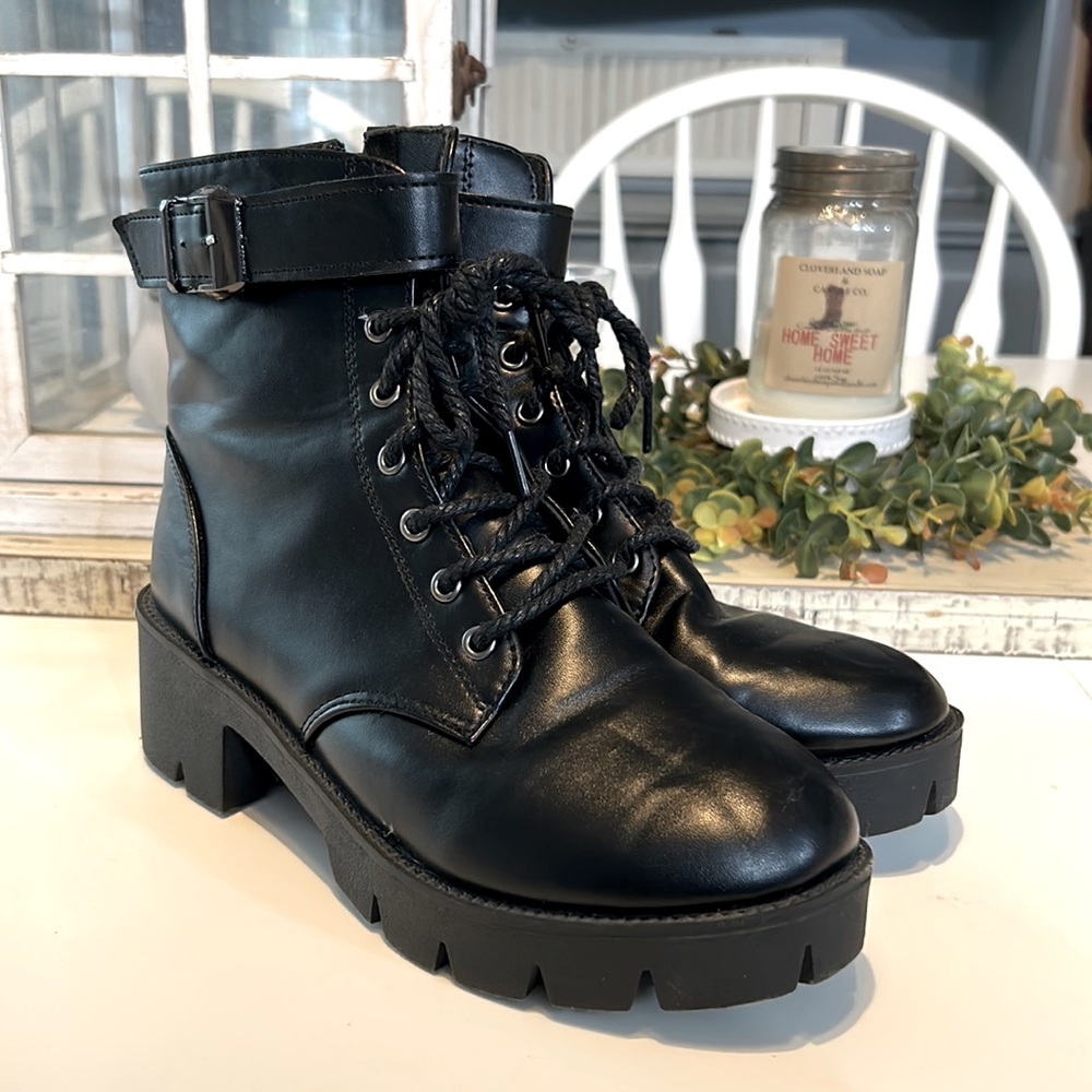 Women’s boots